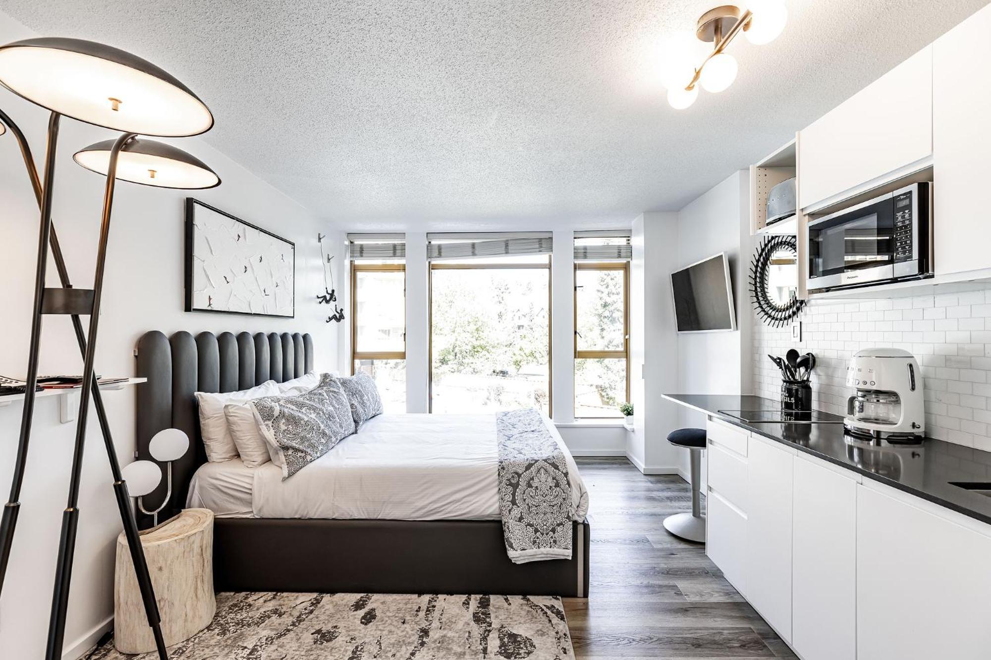 Cascade Lodge Premium Suite, With Pool & Hot Tub Whistler Buitenkant foto