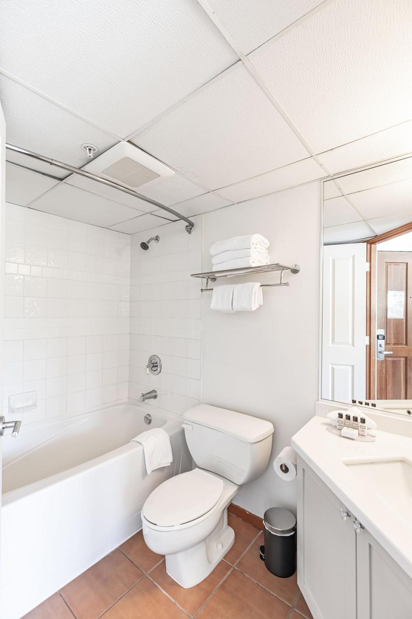 Cascade Lodge Premium Suite, With Pool & Hot Tub Whistler Buitenkant foto